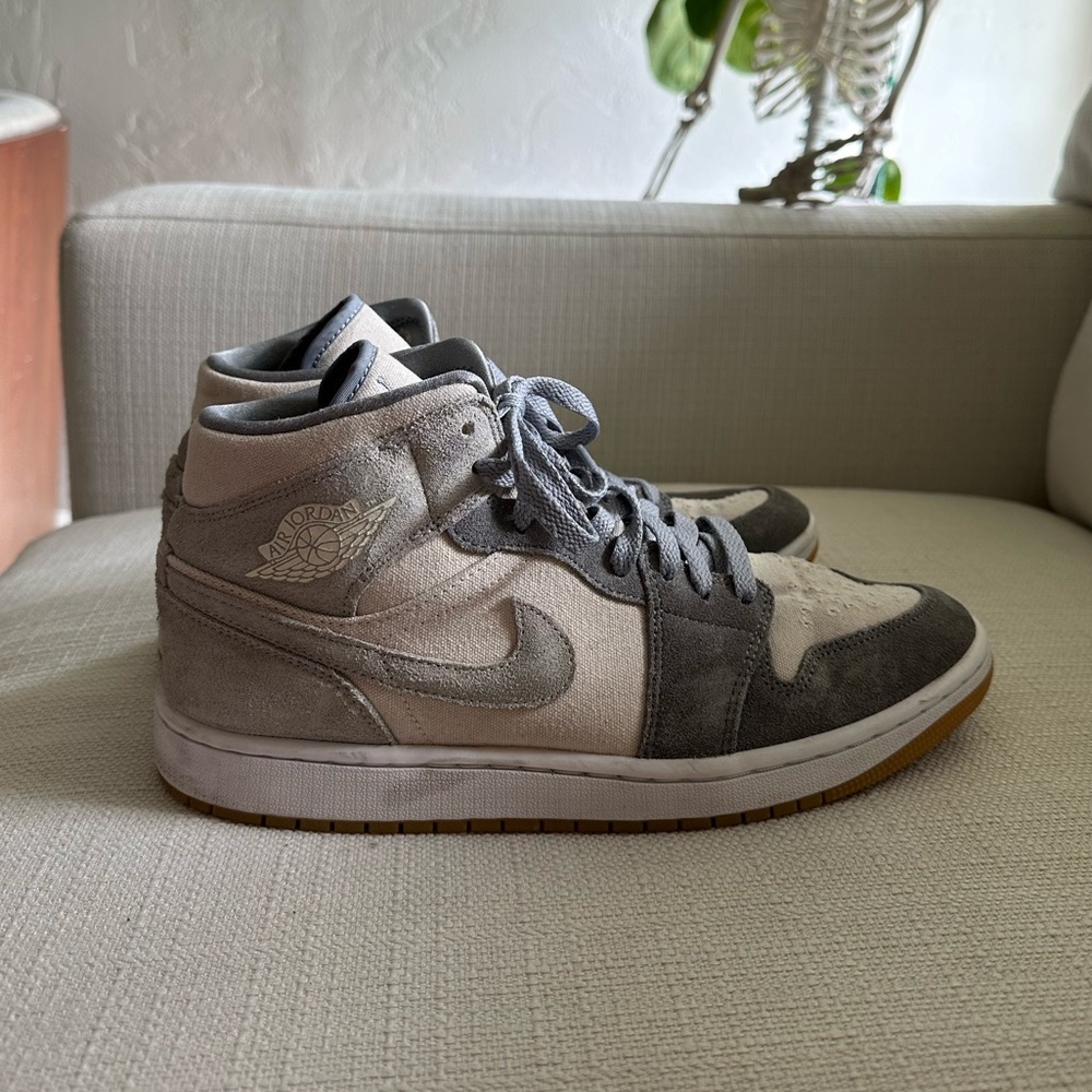 Nike Men's Air Jordan 1 Mid Basketball Shoes - Coconut Milk